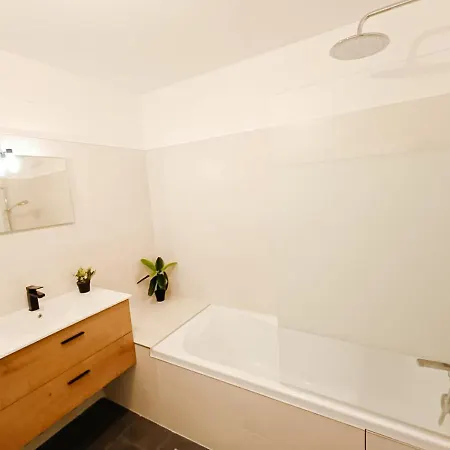 Cosy Perle - T3 - Quartier Des Halles & Parking Souterrain *